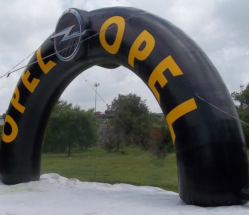 Opel Inflatable Arch